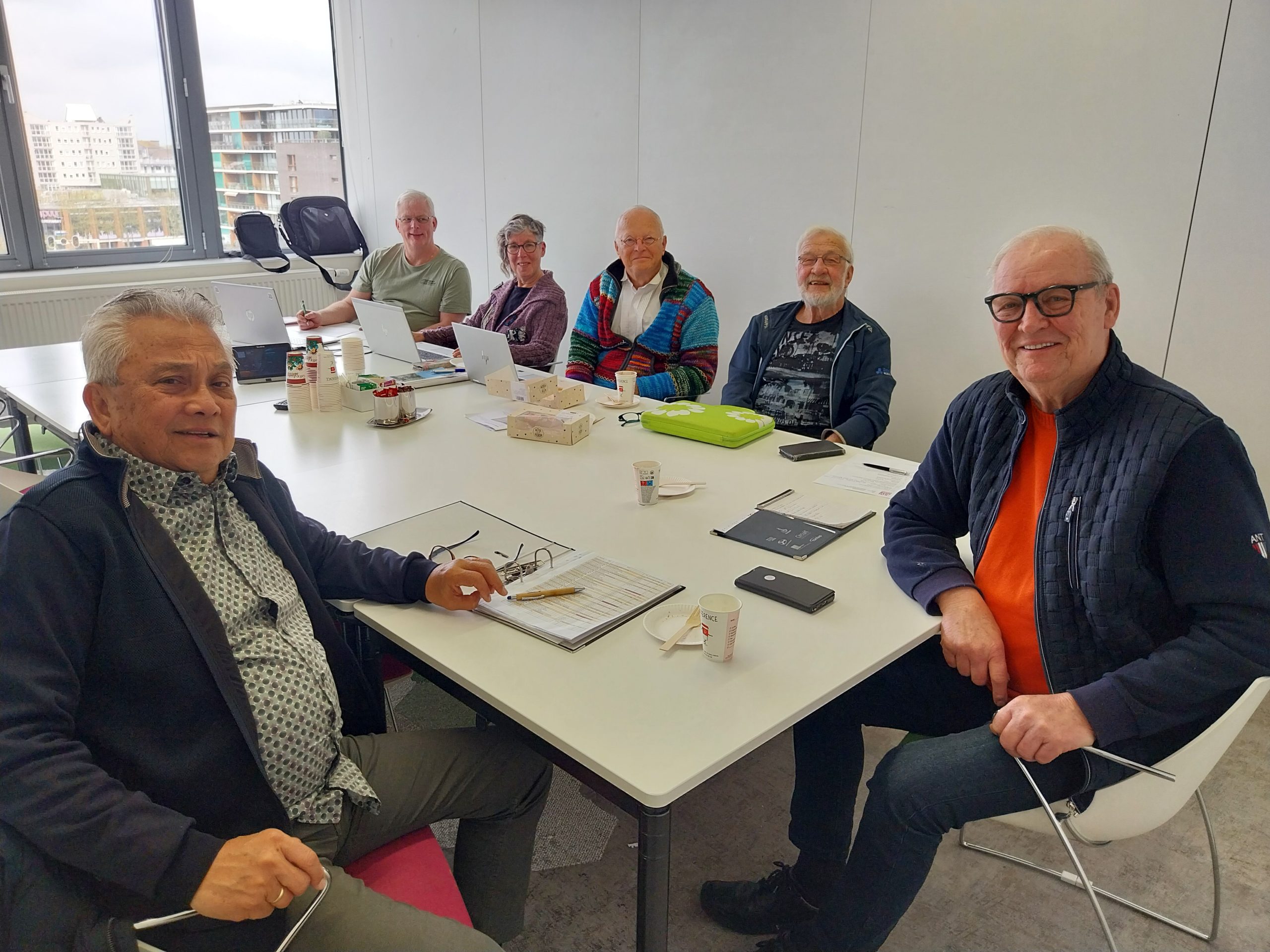 Je bekijkt nu Fractievergadering van start